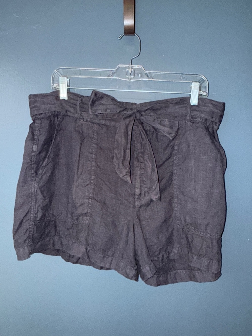 Lou & Grey for Loft  Linen  Women's Shorts - Black
